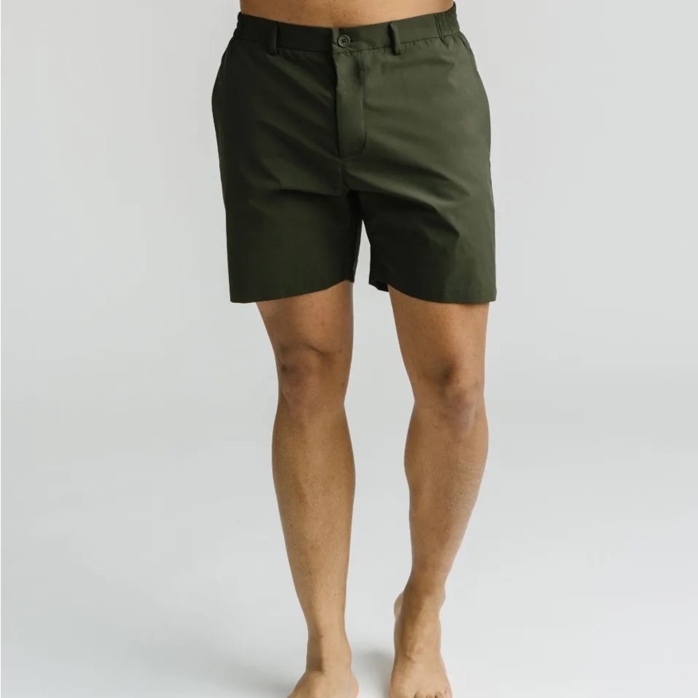 ZYIA Activewear Men's Dark Green Flat Front Shorts